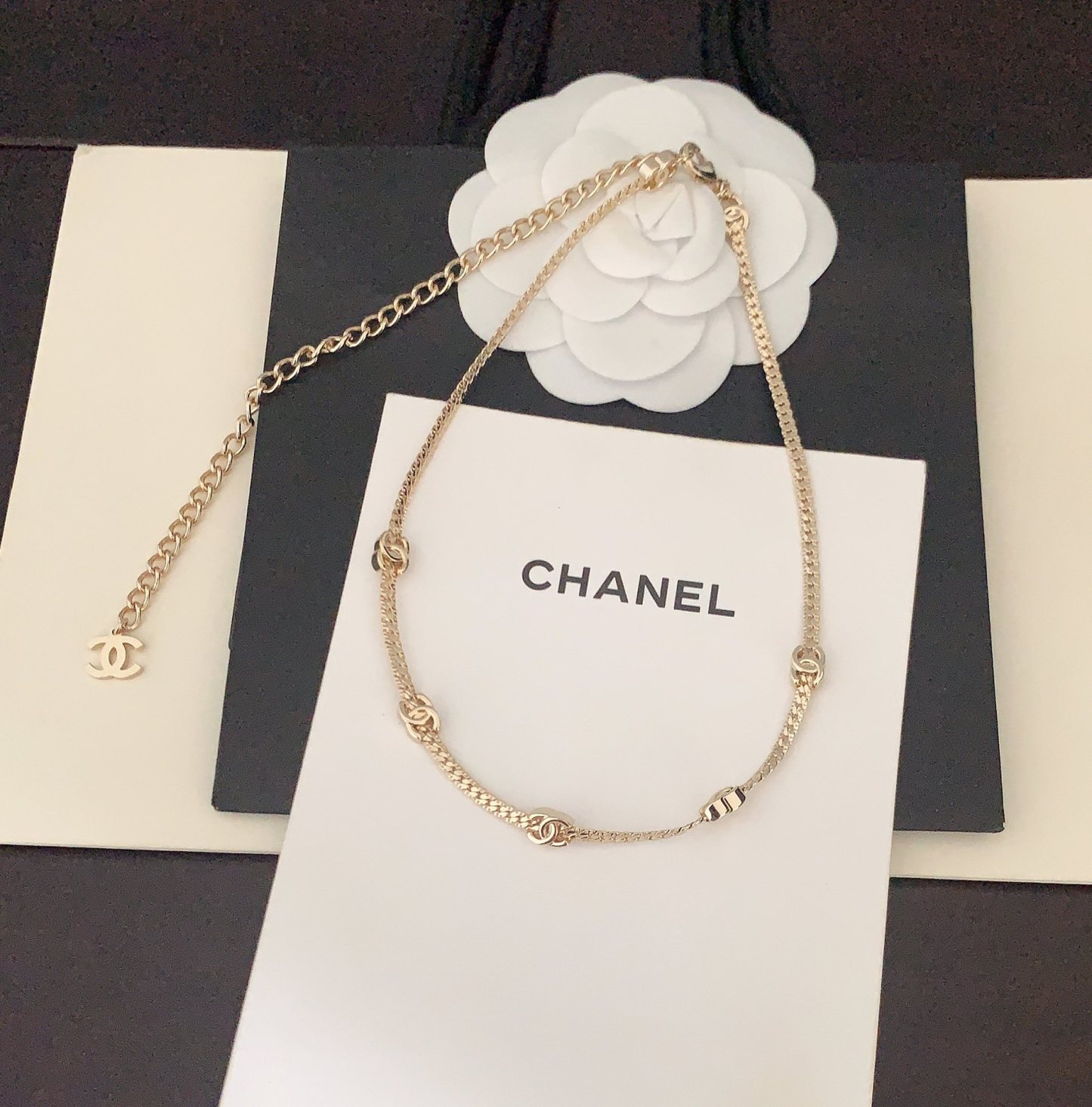 シャネル「Chanel」 最新ライトゴールドCCロゴネックレス