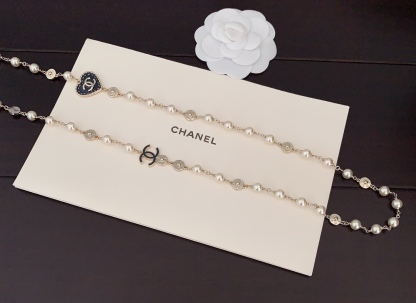 シャネル「Chanel」 ブルーブラックパールネックレス