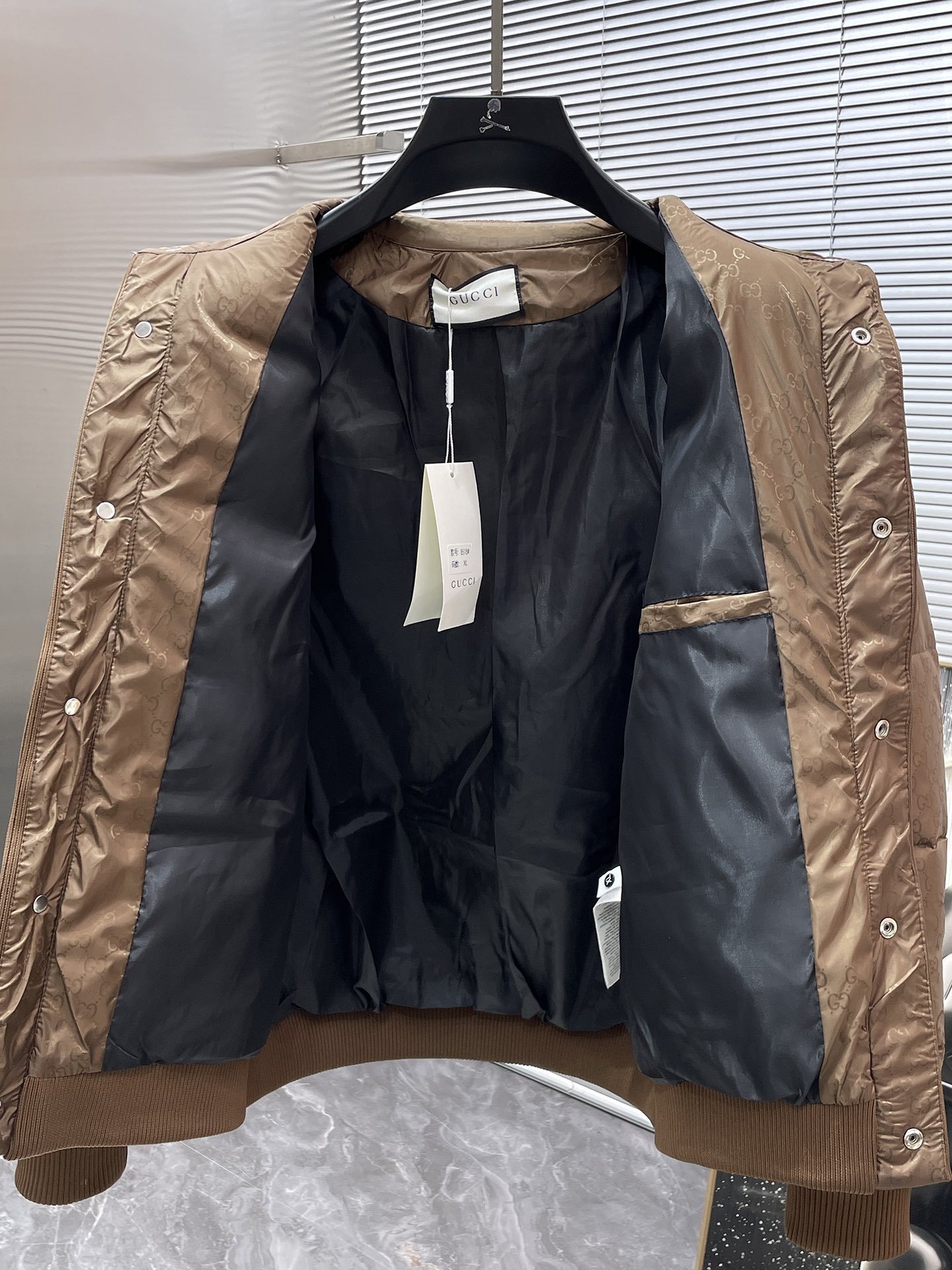 グッチ「Gucci」冬の新作 ラペル付きコットンジャケット