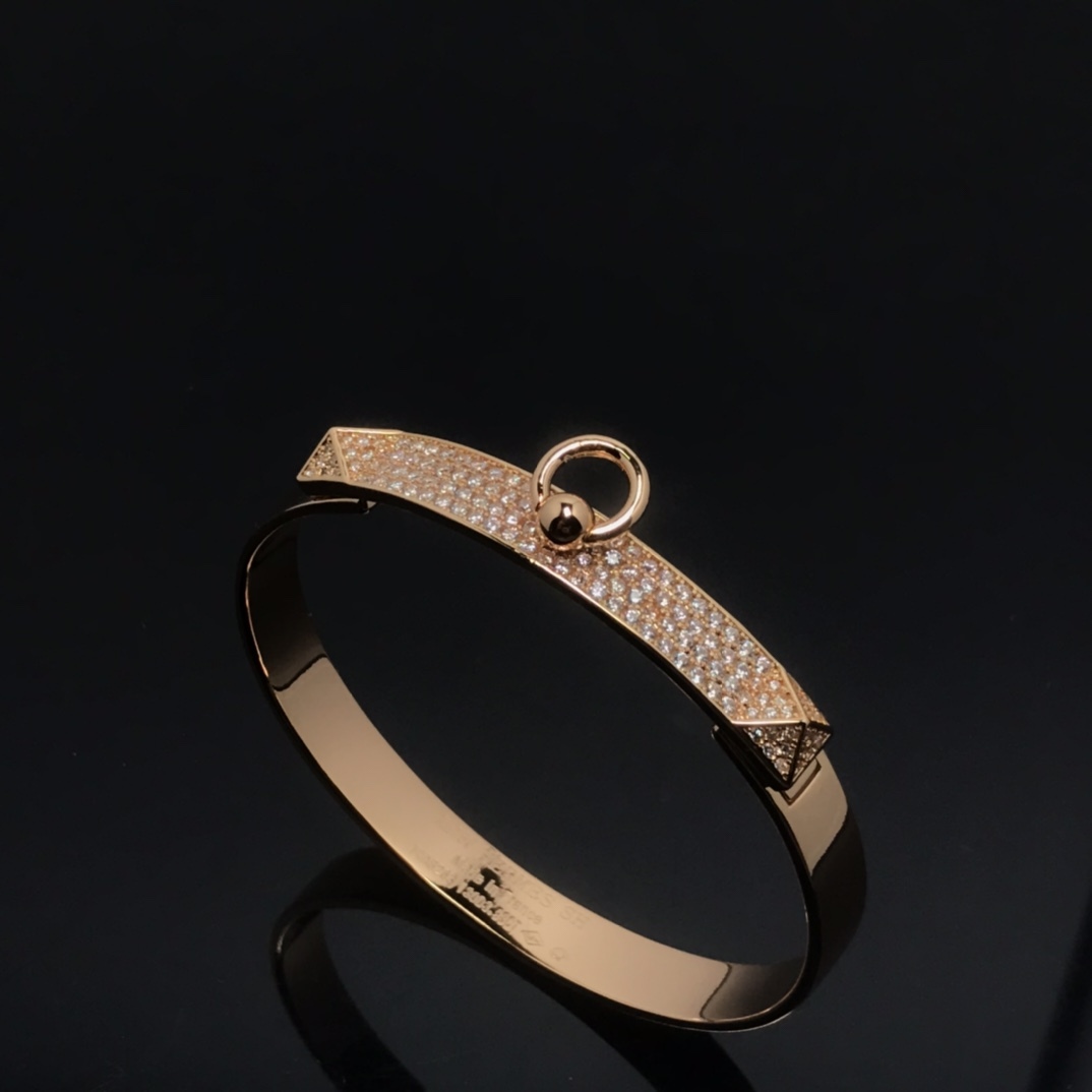 エルメス「Hermès」 Kelly デミパヴェ ブレスレット（2025年新作）