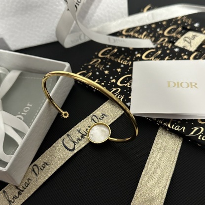 ディオール「Dior」 Rose des Vents ローズゴールド ブレスレット
