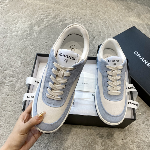 シャネル「Chanel」23C スエード パンダスニーカー カジュアルシューズ