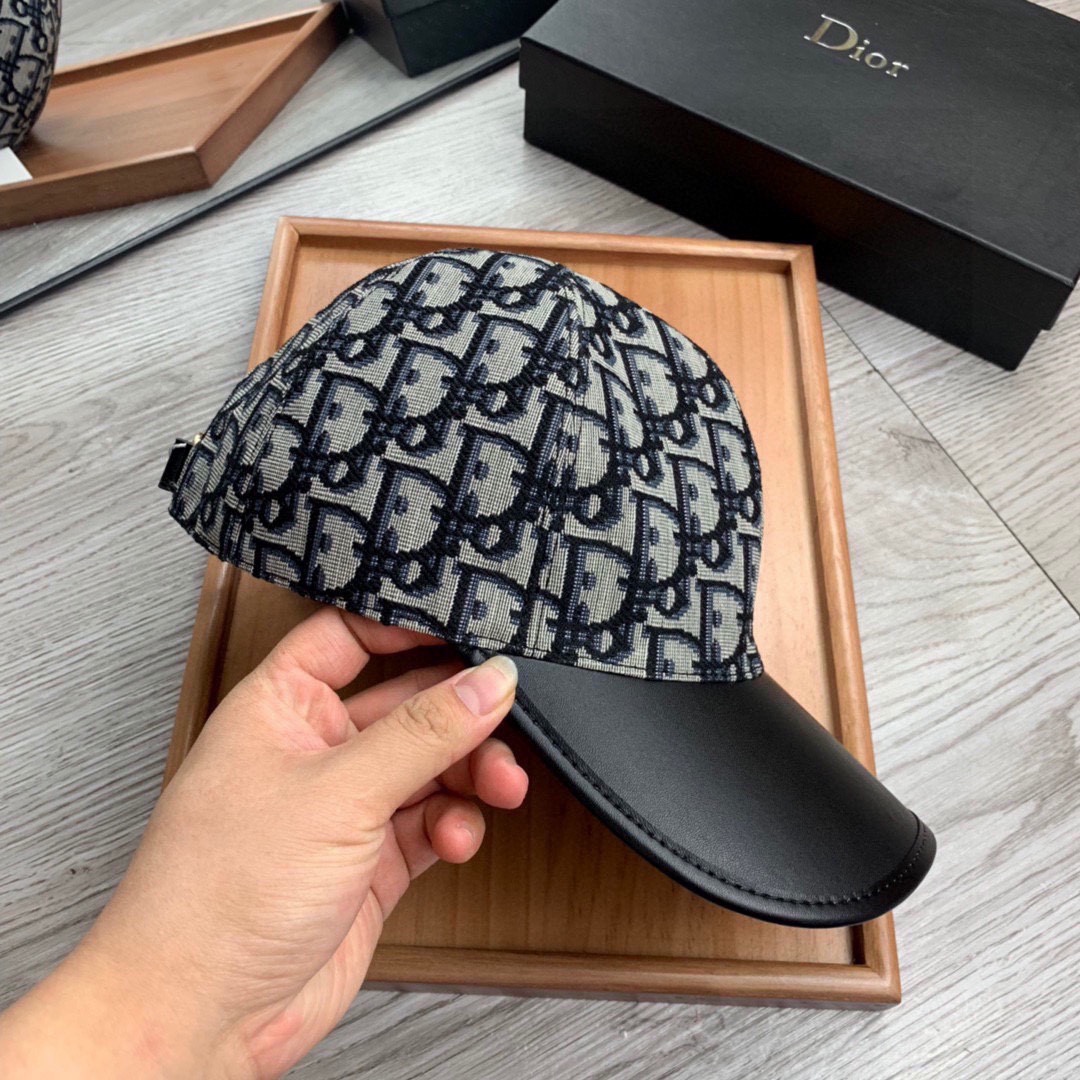 ディオール「Dior」レザーエッジ拼接キャップ