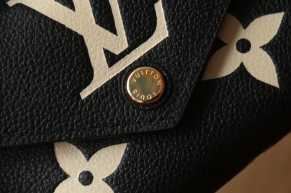 ルイ・ヴィトン(Louis Vuitton) ポルトフォイユ･ヴィクトリーヌ