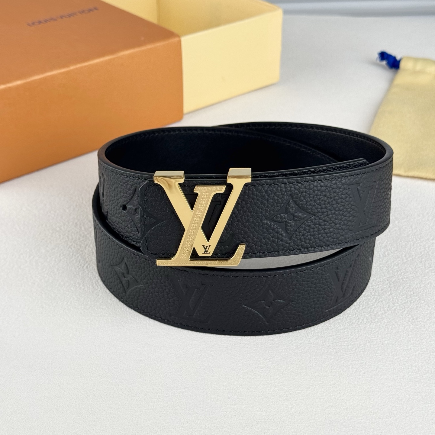 ルイ・ヴィトン「Louis Vuitton」DIMENSION 4.0 レザーベルト