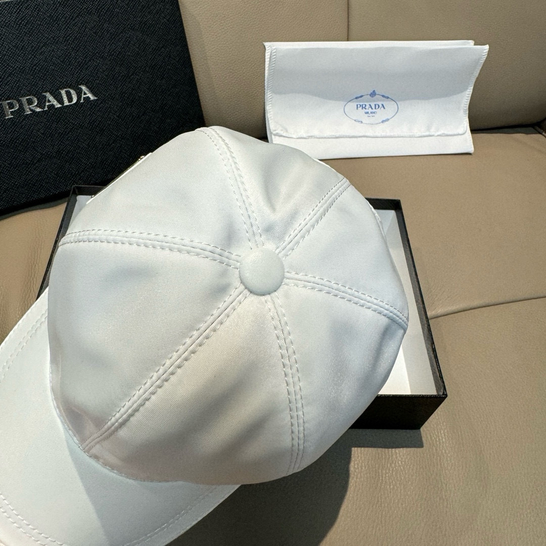 プラダ「Prada」Re-Nylon Classic Baseball Cap
