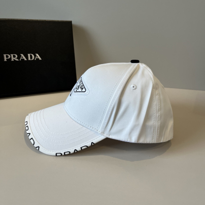 プラダ「Prada」 Re-Nylon Baseball Cap