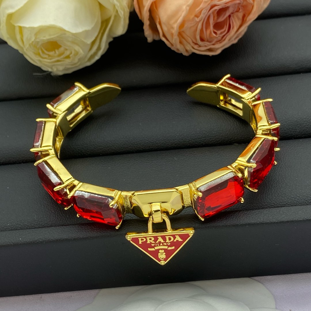 プラダ「Prada」プラダ Eternal Gold 18K ゴールド ブレスレット