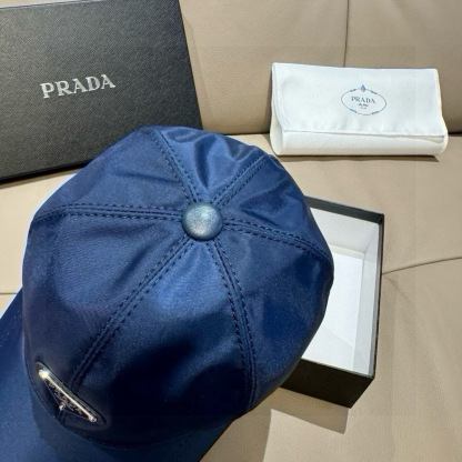 プラダ「Prada」Re-Nylon Baseball Cap