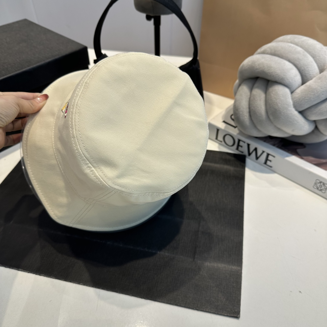 ルイ・ヴィトン「Louis Vuitton」 モノグラム 刺繍 バケットハット‌