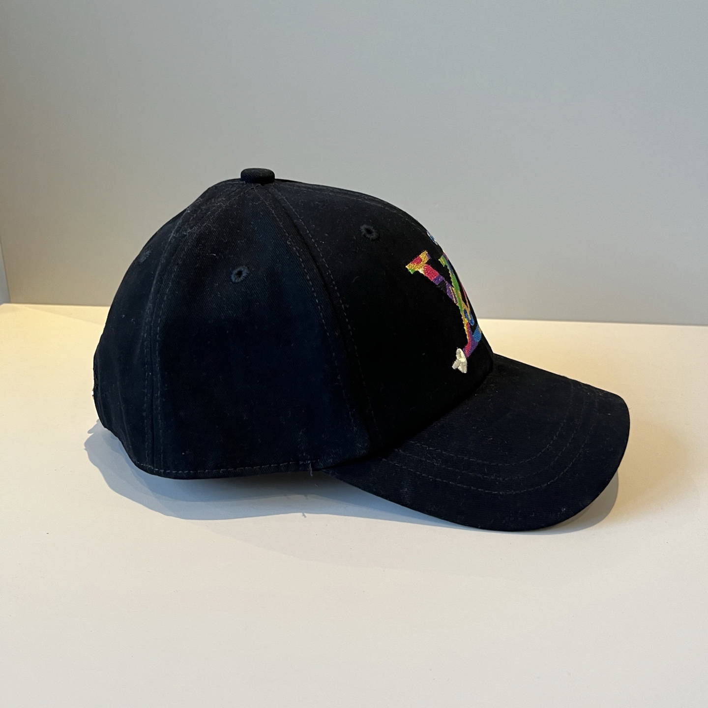 ルイ・ヴィトン「Louis Vuitton」Signature キャップ（メンズ）