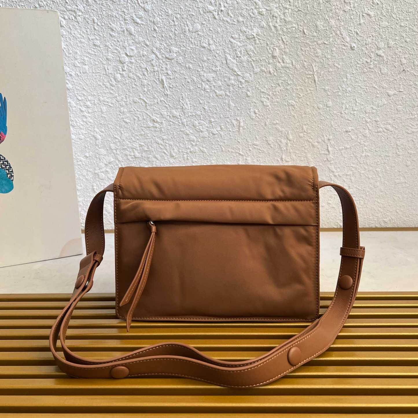 プラダ「Prada」リュクス リニューアルナイロン ショルダーバッグ