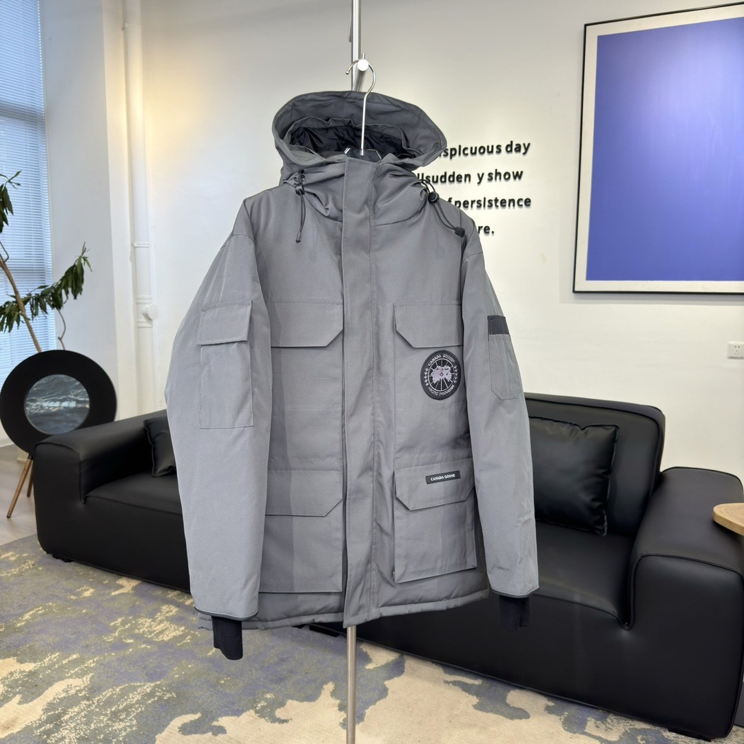 カナダグース「Canada Goose」パーカーダウンコート