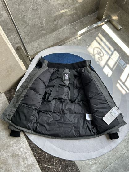 カナダグース「Canada Goose」メンズ ライトウェイトダウンジャケット