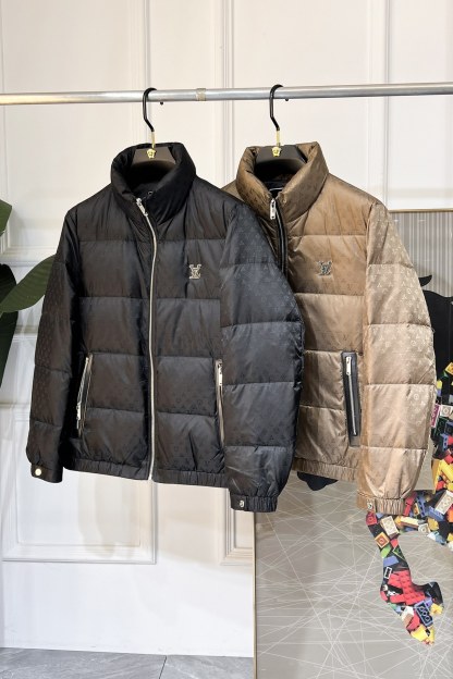 ルイ・ヴィトン「Louis Vuitton」‌ MONOGRAM PILLOW ダウンジャケット