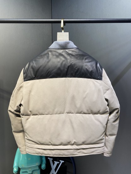 エルメス「Hermès」 2025秋冬 ダウンジャケット