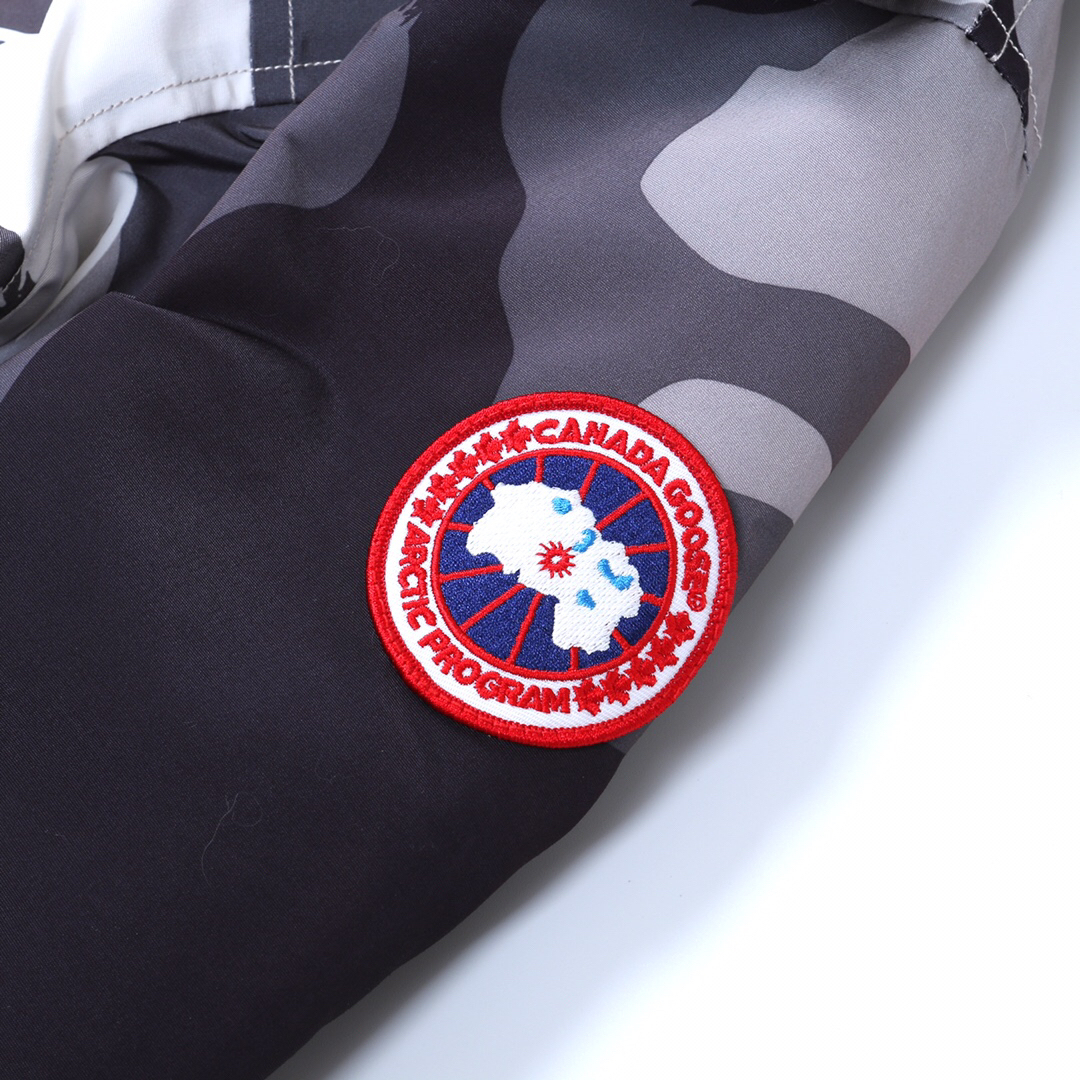 カナダグース「Canada Goose」ユニセックス プレミアムダウンコート