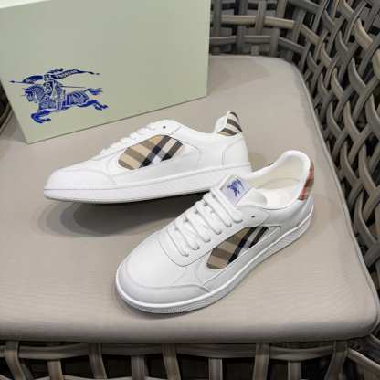バーバリー「Burberry」TBクラシック ロー メンズ クラシック ローカット スニーカー