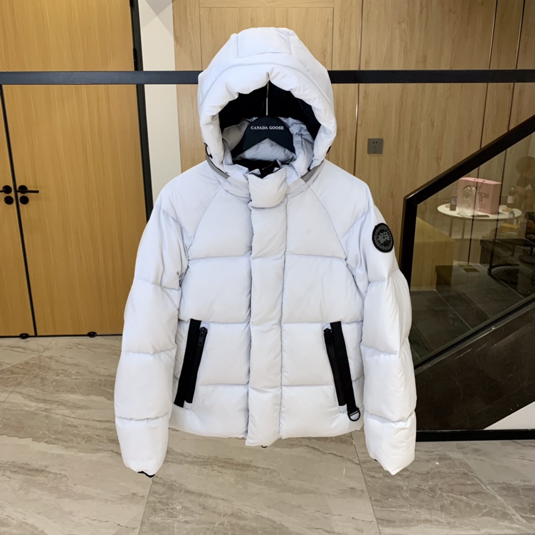 カナダグース「Canada Goose」リフレクティブダウンコート