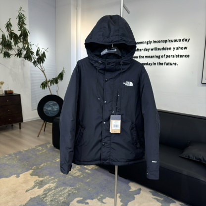 ザ・ノースフェイス「The North Face」ブラックサムライ アーバンアウトドア ダウンジャケット FW24