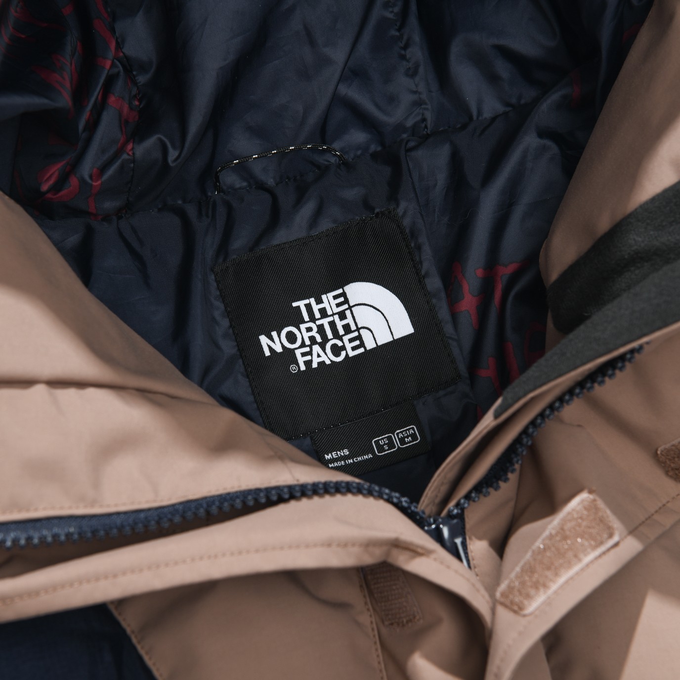 ザ・ノースフェイス「The North Face」UE ブラックレーベル プリント ダウンパーカー
