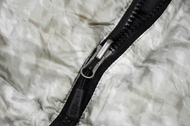 ザ・ノースフェイス「The North Face」Paper Print Nuptse ダウンジャケット