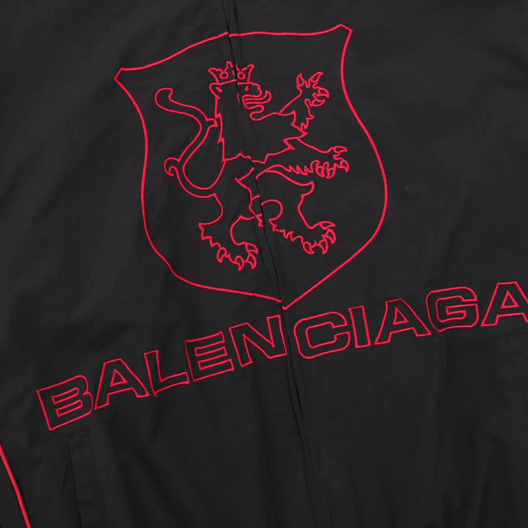 バレンシアガ「Balenciaga」‌アルファベット刺繍ジッパージャケット