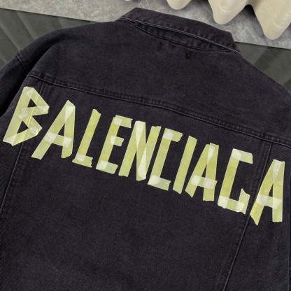 バレンシアガ「Balenciaga」‌× Swarovski クリスタルエンブロイダリー デニムジャケット