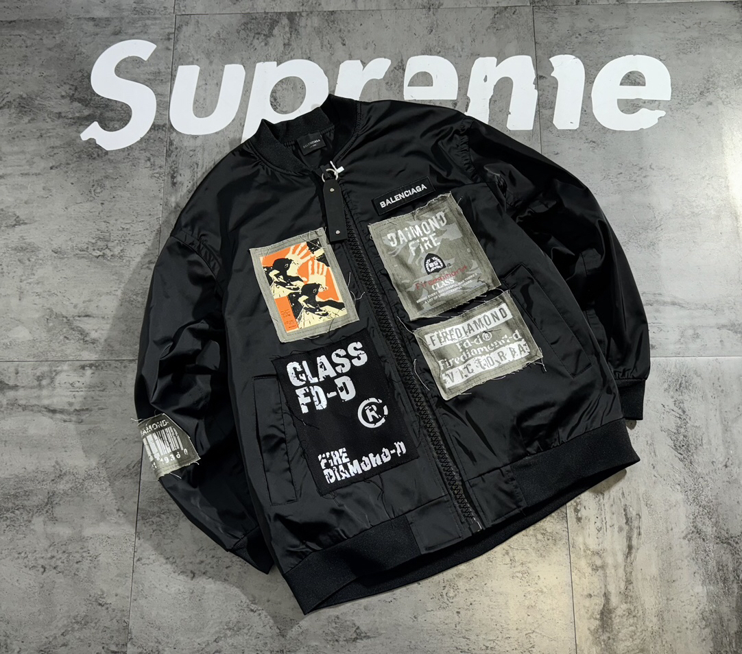 バレンシアガ「Balenciaga」‌パッチワークシリーズジャケット