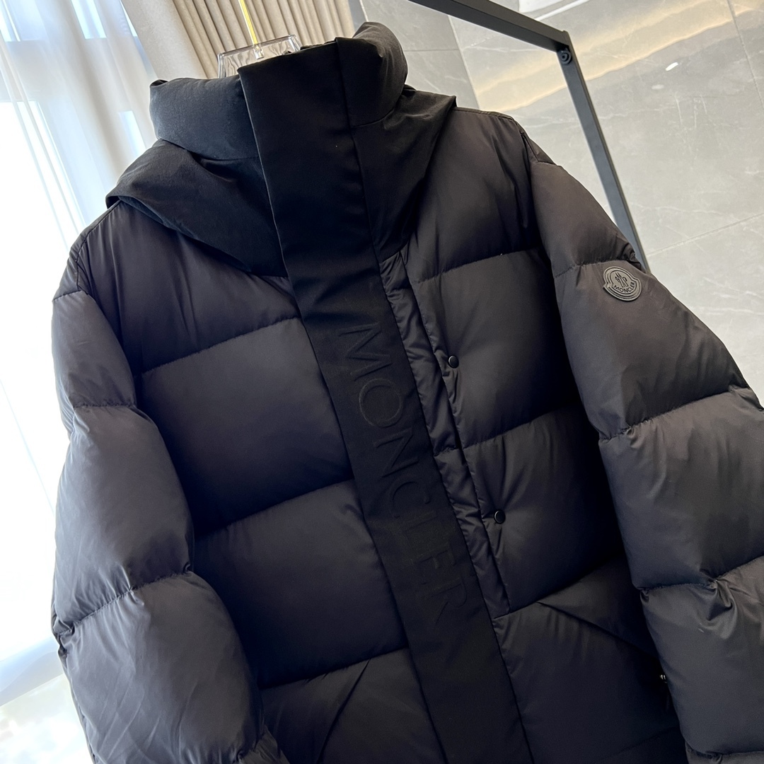 モンクレール「Moncler」ブラックレーベル ブラックウォリアー ショートダウンジャケット