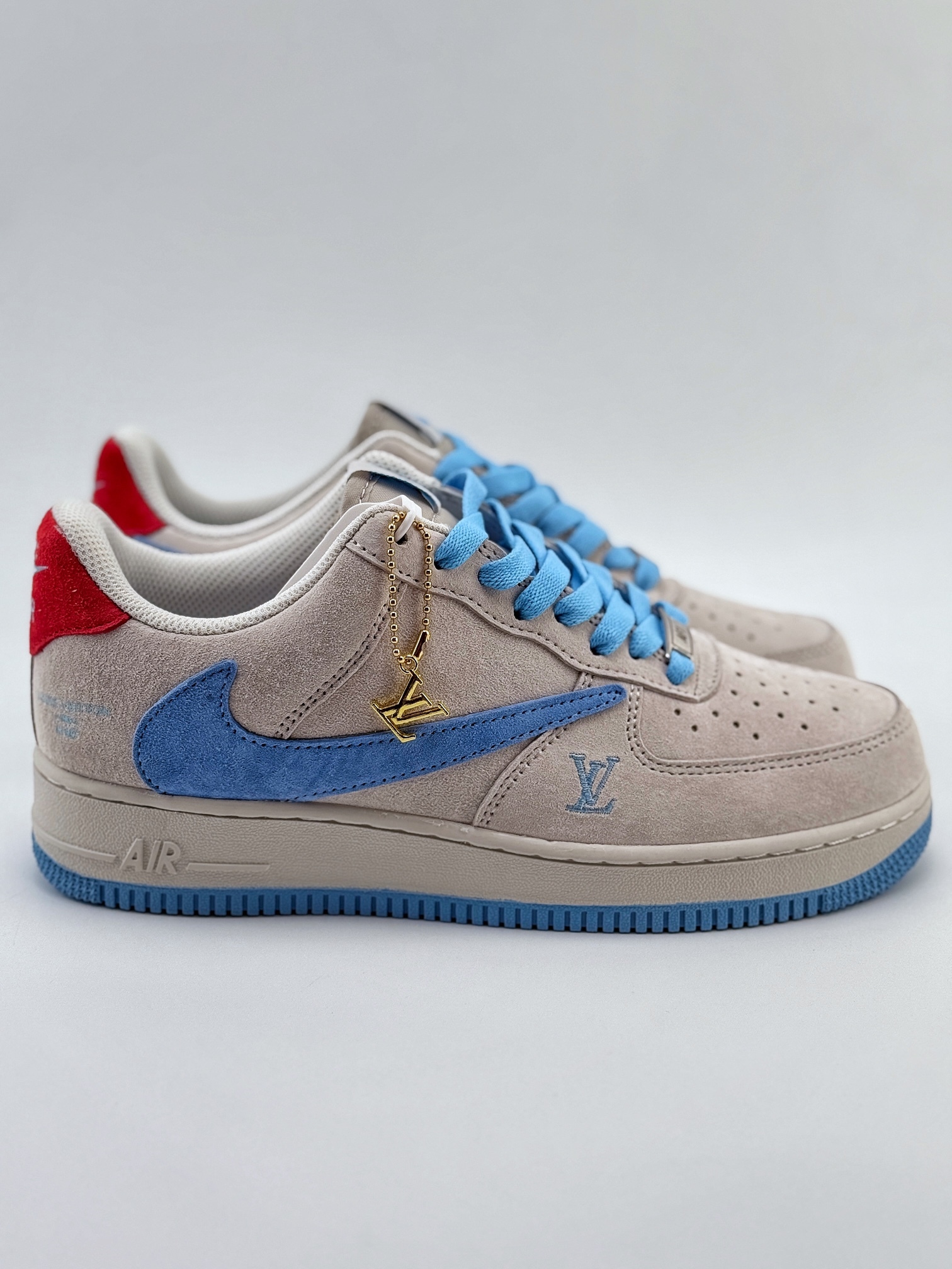 「コラボモデル」Louis Vuitton x Nike Air Force 1 Low スニーカー