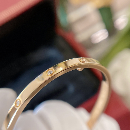 カルティエ「Cartier」 ジュエル オブ ラブ 10ダイヤモンド ミニ ブレスレット