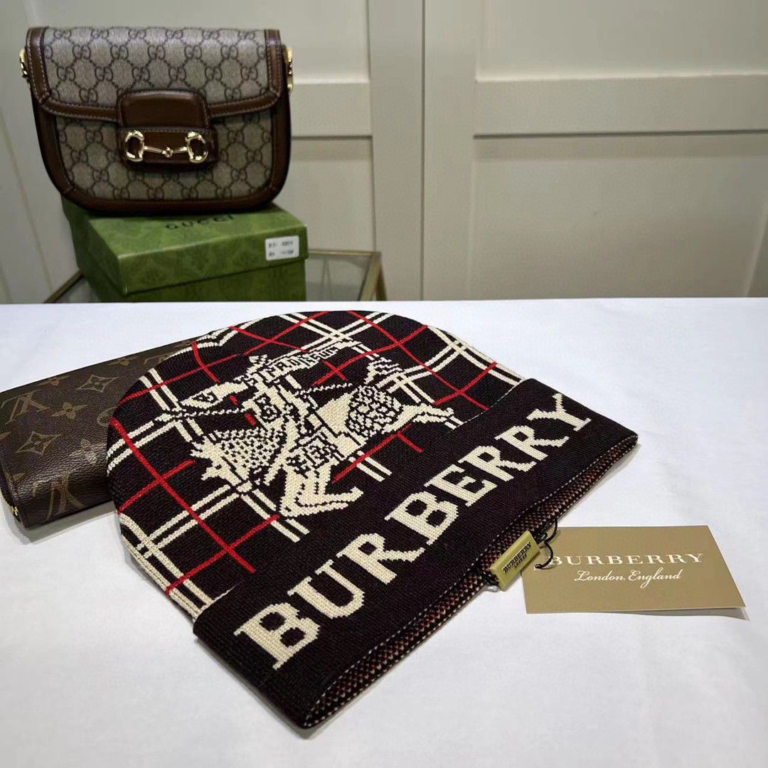 バーバリー「Burberry」クラシックチェックニット帽