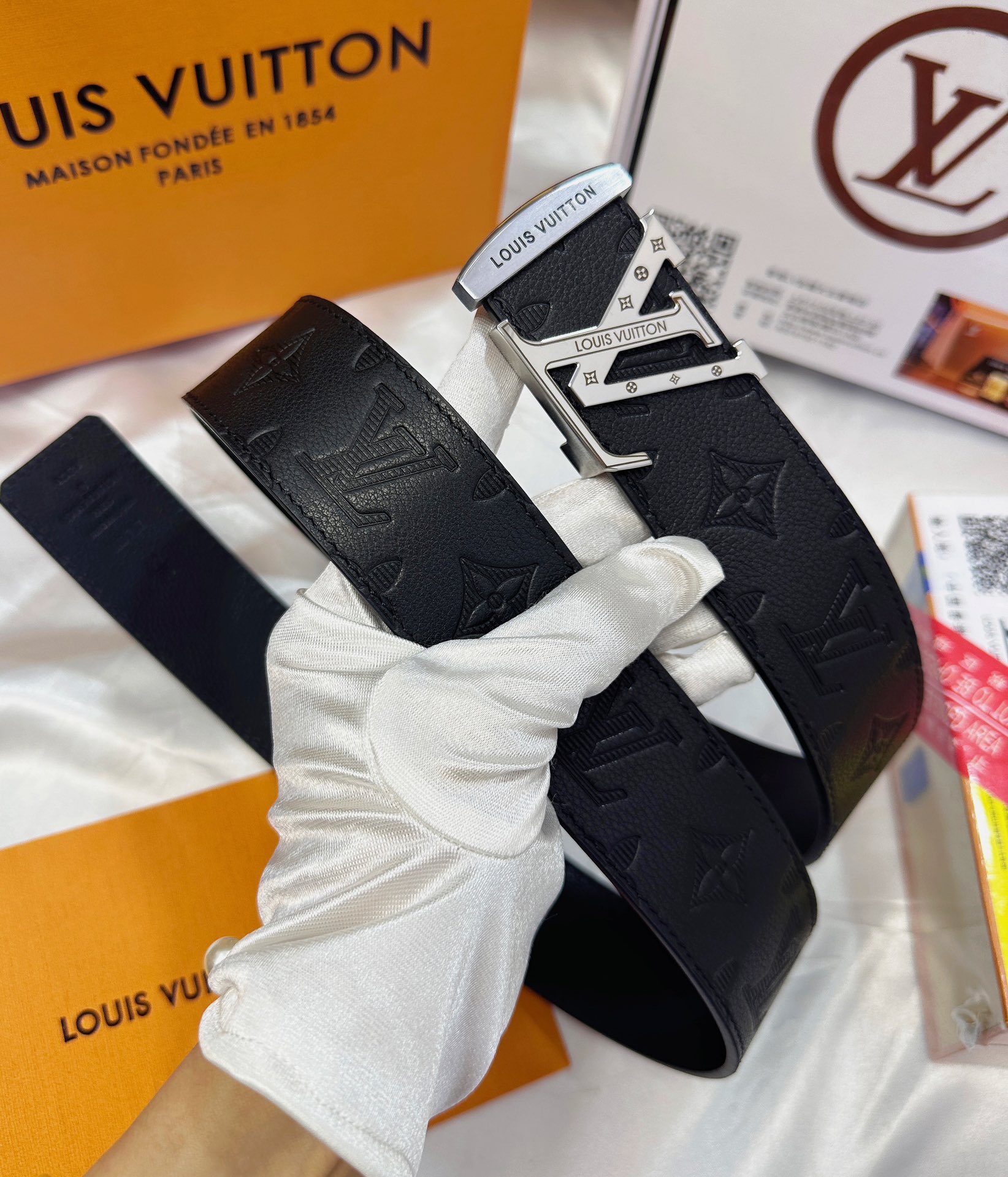 ルイ・ヴィトン「Louis Vuitton」モノグラム エンボス レザー リバーシブル ベルト100CM