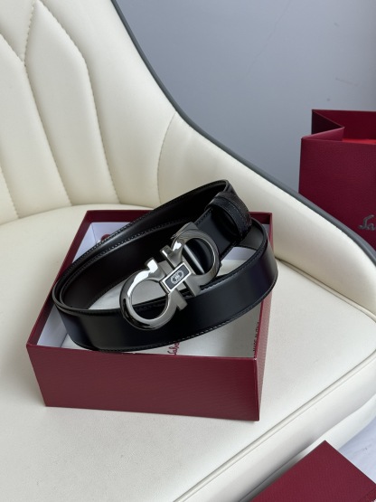フェラガモ「Ferragamo」リバーシブル レザー ベルト100CM