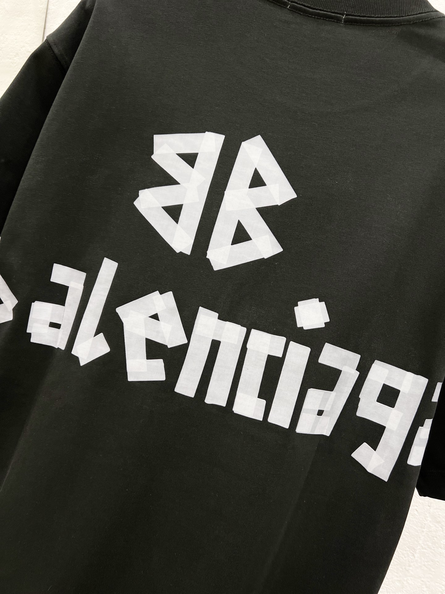バレンシアガ「Balenciaga」ハイネックプレミアムコットン半袖Tシャツ