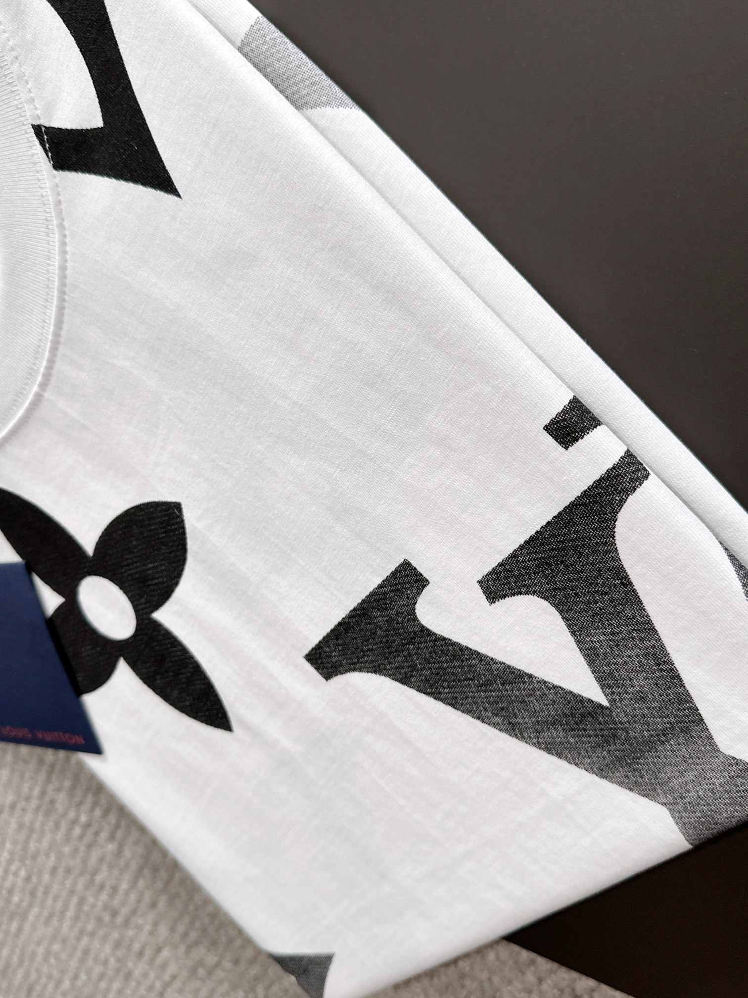 ルイ・ヴィトン「Louis Vuitton」ハイネックプレミアムコットン半袖Tシャツ