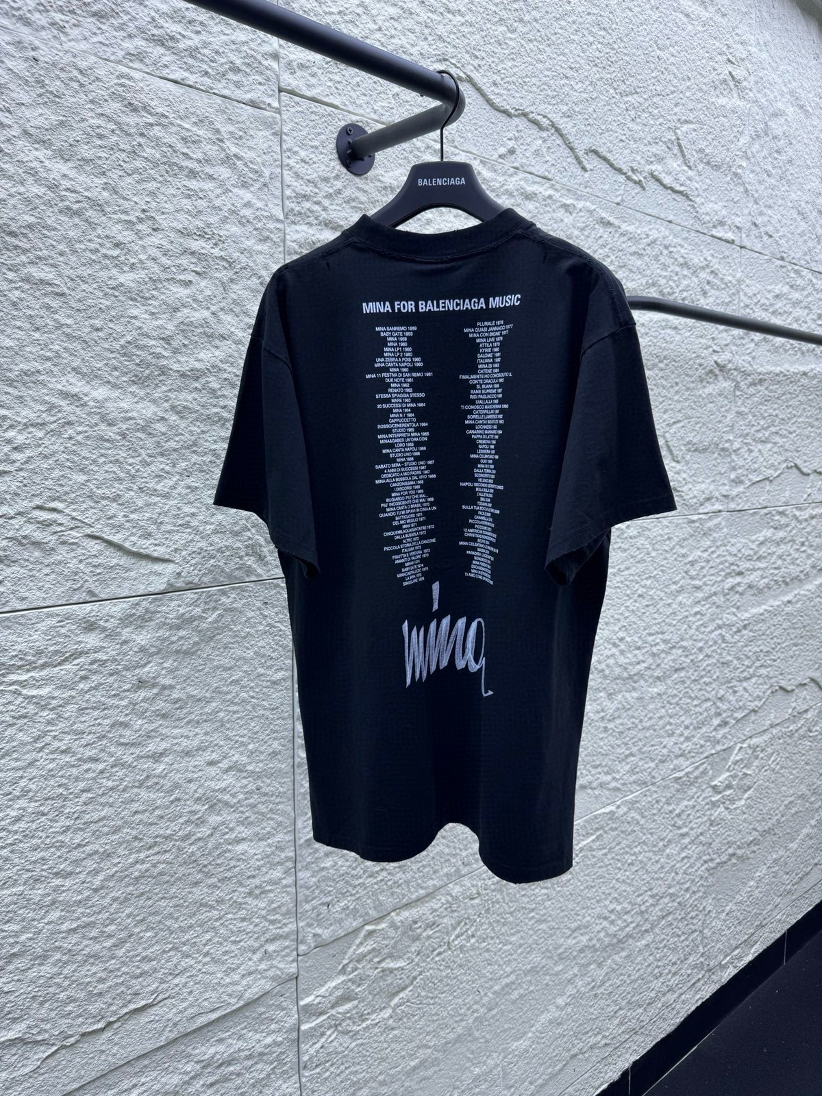 バレンシアガ「Balenciaga」Mina リミテッド ポートレート プリントTシャツ