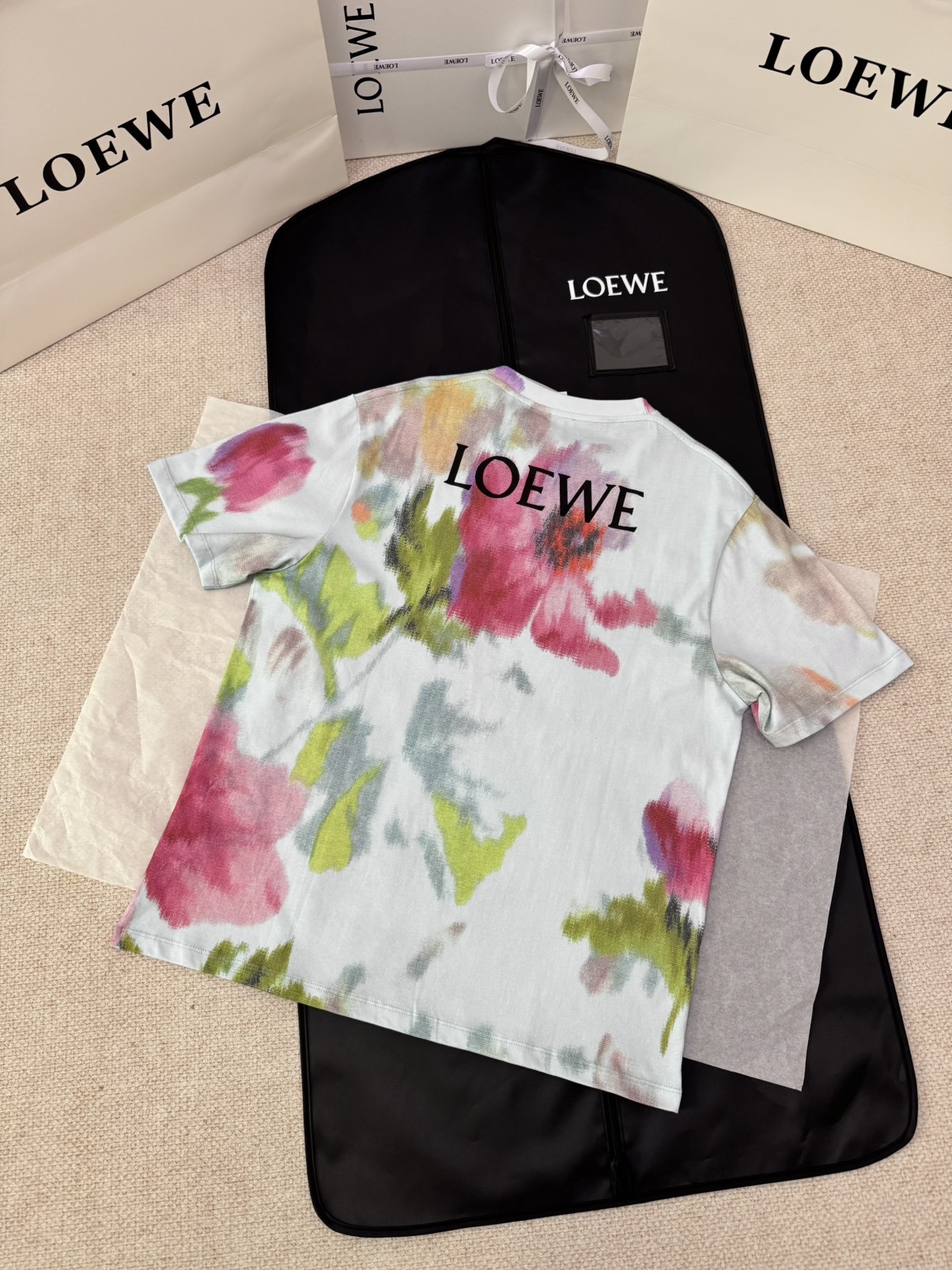 ロエベ「Loewe」フローラル プリント クルーネックTシャツ