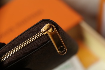 ルイ・ヴィトン「Louis Vuitton」ジッピー･コイン パース