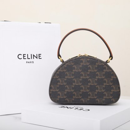 セリーヌ「Celine」Triomphe Canvas ハーフムーンボックスバッグ