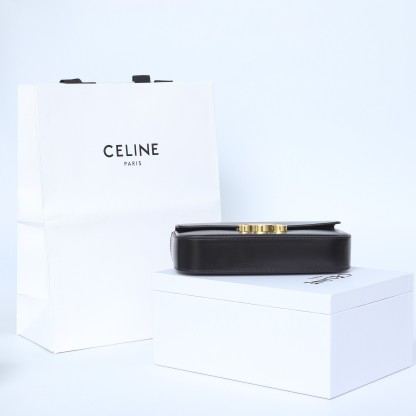 セリーヌ「Celine」Triomphe チェーンショルダーバッグ