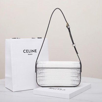 セリーヌ「Celine」Triomphe エンボスドクロコダイルレザー ショルダーバッグ