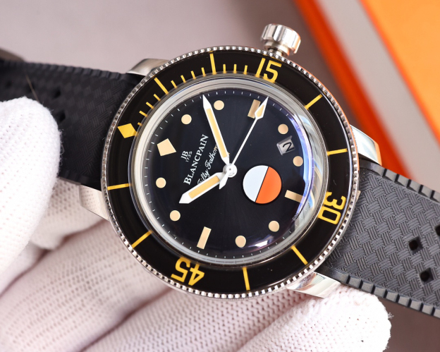 ブランパン「Blancpain」フィフティ・ファゾム「No Radiations」限定版自動巻きダイバーズウォッチ40.3mm