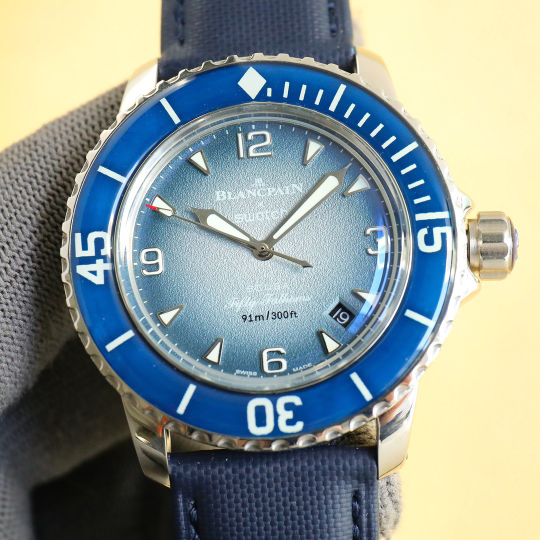 ブランパン「Blancpain」フィフティ・ファゾム自動巻きダイバーズウォッチ45mm