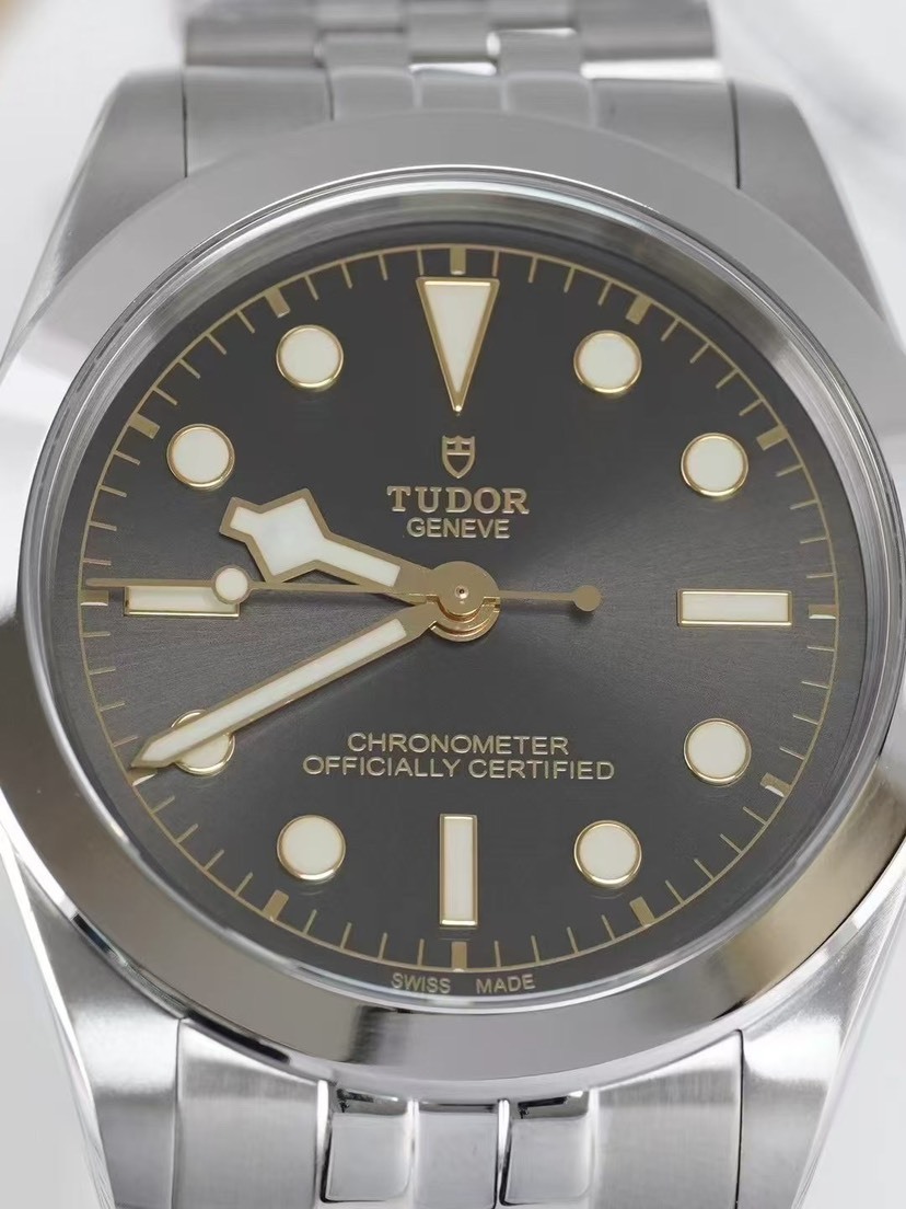 チューダー「Tudor」ブラックベイ 1958 シリーズメンズウォッチ39MM