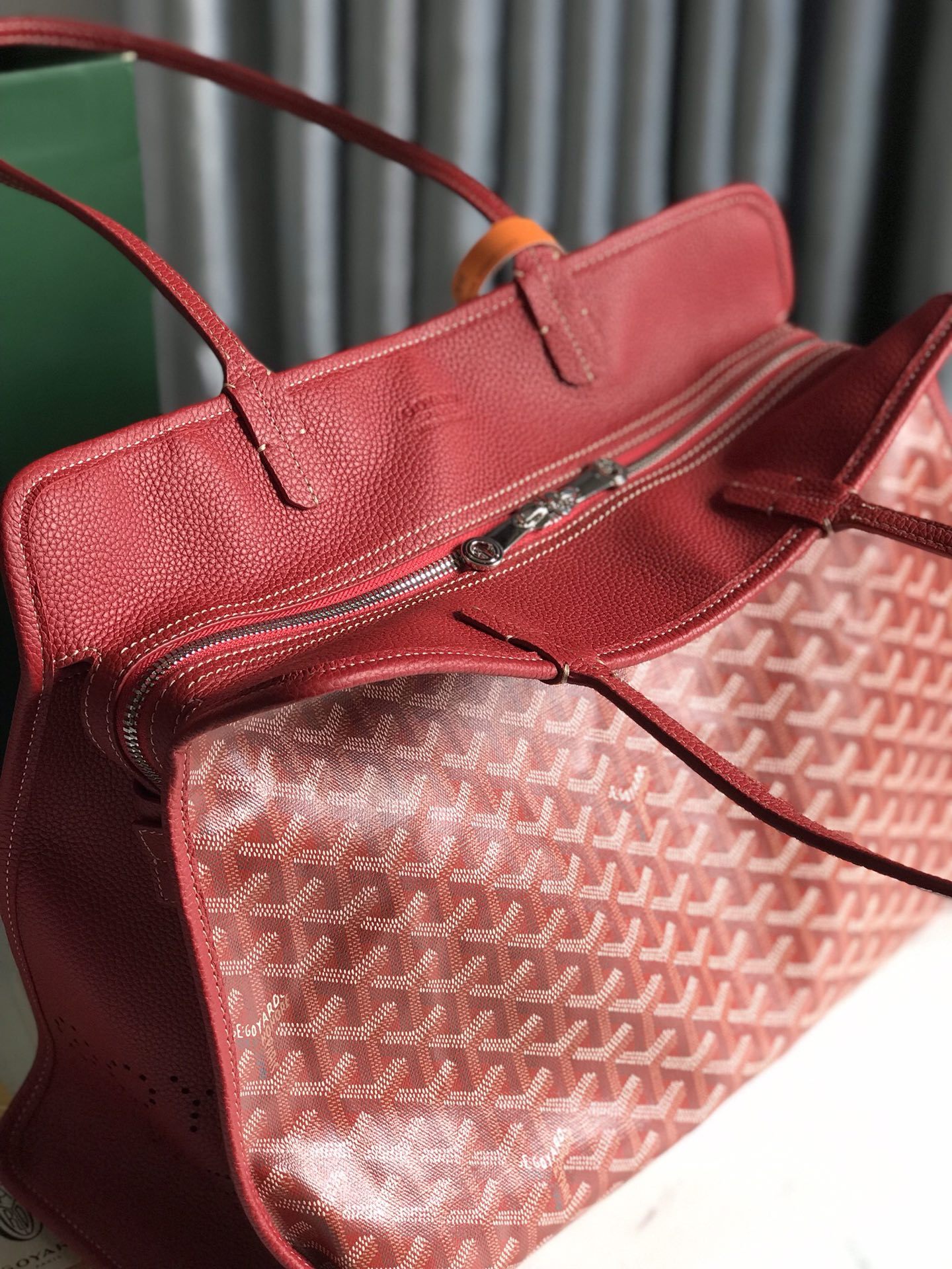 ゴヤール「Goyard」Hardy 小振だ ショルダーバッグ
