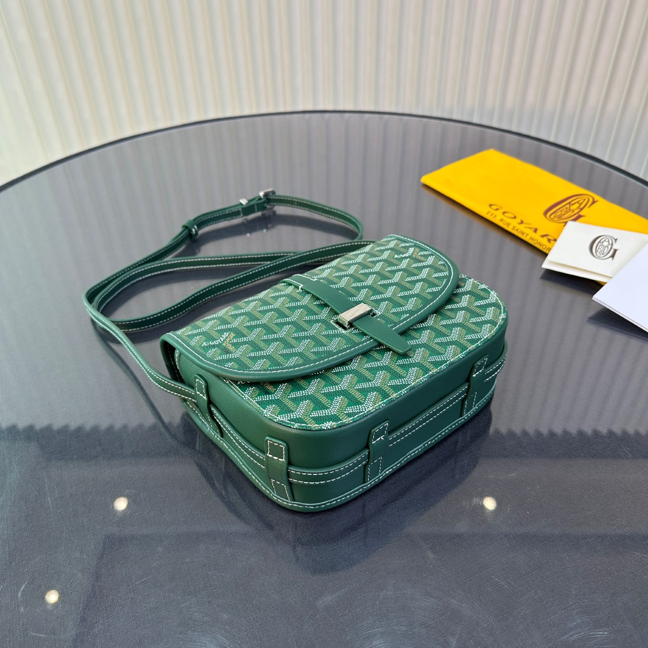 ゴヤール「Goyard」 Messenger シリーズ ショルダーバッグ