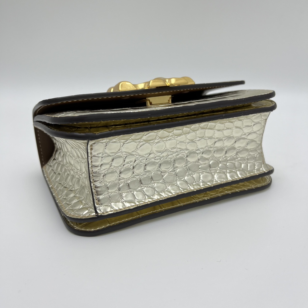 トリー バーチ「Tory Burch」 ELEANOR スモール クロコダイルエンボス ショルダーバッグ