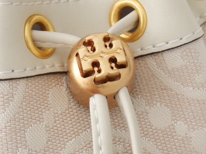 トリー バーチ「Tory Burch」T Monogram ミニ水筒バッグ